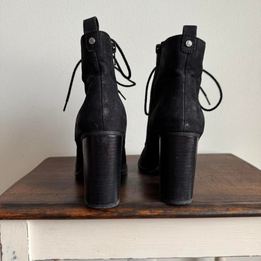 Black leather lace up ankle boot size 7 grunge moto boho indie block heel - Picture 4 of 7